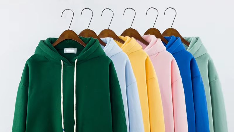 The Complete Handbook for Purchasing Bulk Hoodies for Your Company